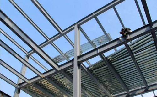 庆城庆城钢结构加工中的切割与钻孔精度控制要点